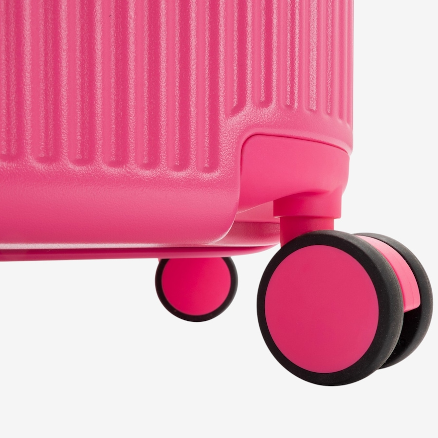 Image 106707_ALTMORE15.jpg, Product 106-707 / Price $219.99, Heys HiLite 21" Spinner Luggage from Heys on TSC.ca's Home & Garden department