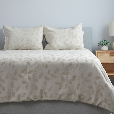 Guillaume Jacquard Chenille Comforter Set