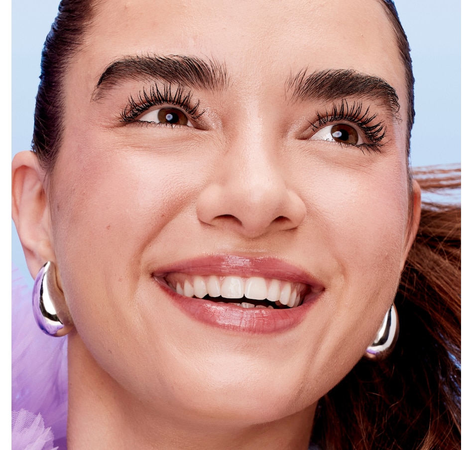 Image 107899_ALTMORE1.jpg, Product 107-899 / Price $39.00, Benefit Badgal Bounce Fuller, Fluffier Volumizing Mascara from Benefit Cosmetics on TSC.ca's Beauty department