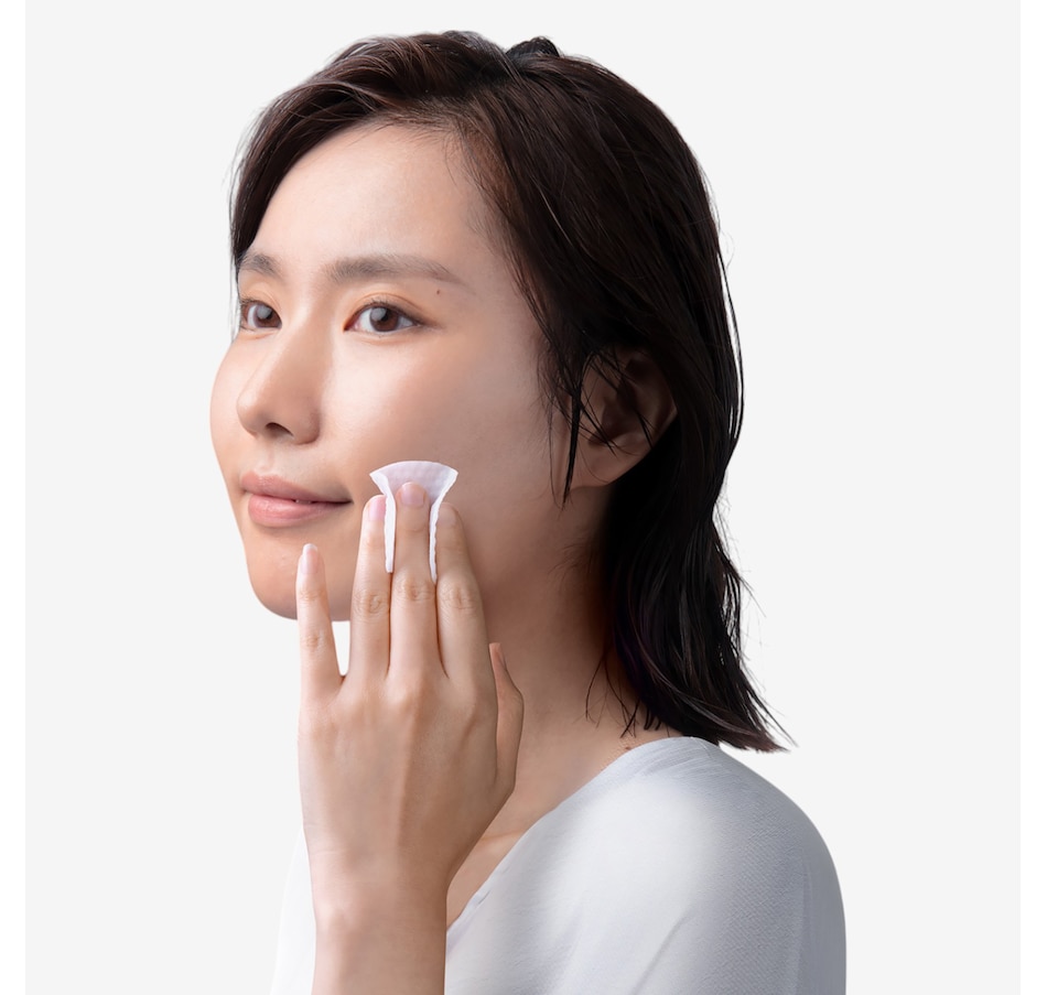 Image 109881_ALTMORE6.jpg, Product 109-881 / Price $51.90, Foreo Kiwi Pore Minimizing Toner Pads (60-Count) from Foreo on TSC.ca's Beauty department