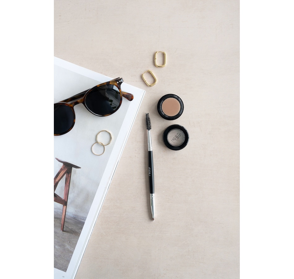 Image 109897_ALTMORE6.jpg, Product 109-897 / Price $44.00, Change Beauty Define That Line with Brush from Change BEAUTY on TSC.ca's Beauty department