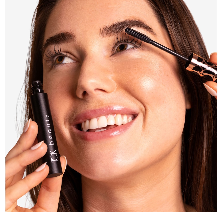 Image 111444_ALTMORE8.jpg, Product 111-444 / Price $32.00, TOK Beauty Eyes That Tok Mascara from TOK Beauty on TSC.ca's Beauty department