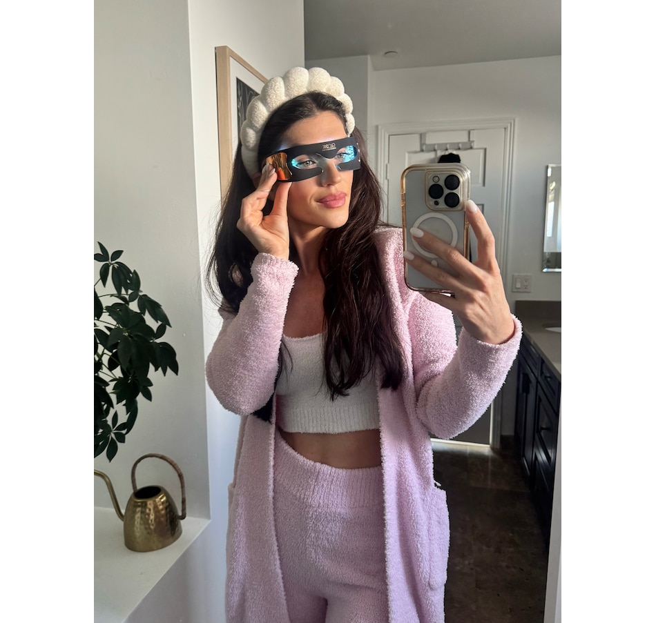 Image 111916_ALTMORE14.jpg, Product 111-916 / Price $149.99, GLO24K Bionic 7 Colour LED Eye Care Mask from GLO24k on TSC.ca's Beauty department