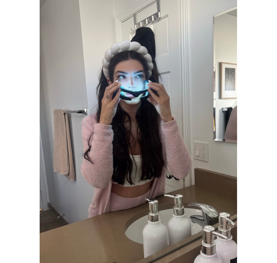 Image 111916_ALTMORE16.jpg, Product 111-916 / Price $149.99, GLO24K Bionic 7 Colour LED Eye Care Mask from GLO24k on TSC.ca's Beauty department