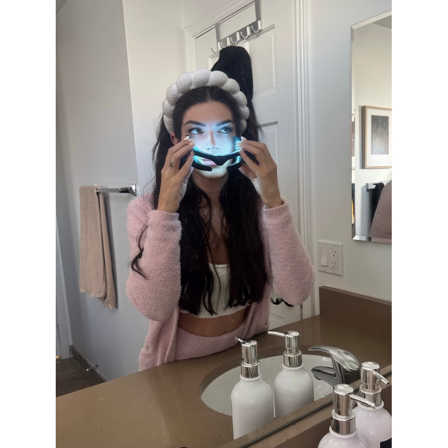 Image 111916_ALTMORE16.jpg, Product 111-916 / Price $350.00, GLO24K Bionic 7 Colour LED Eye Care Mask from GLO24k on TSC.ca's Beauty department