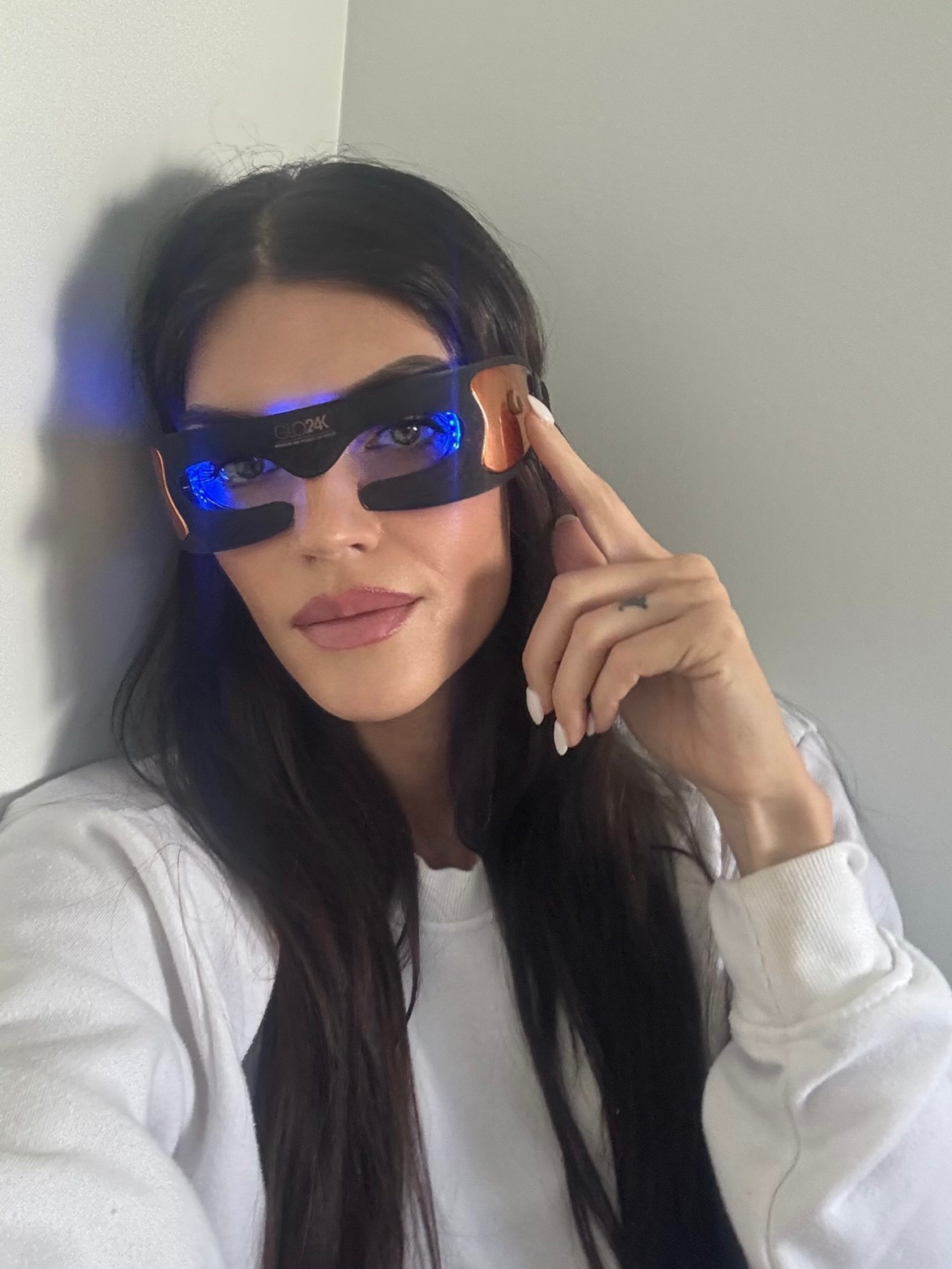 GLO24K Bionic 7 Colour LED Eye Care Mask - TSC.ca