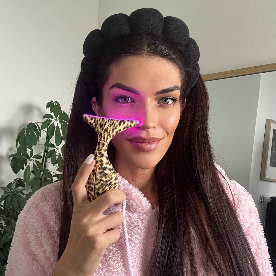 Image 113715_ALTMORE20.jpg, Product 113-715 / Price $149.99, Glo24K 7 Color LED Neck & Face Massager Deluxe from GLO24k on TSC.ca's Beauty department