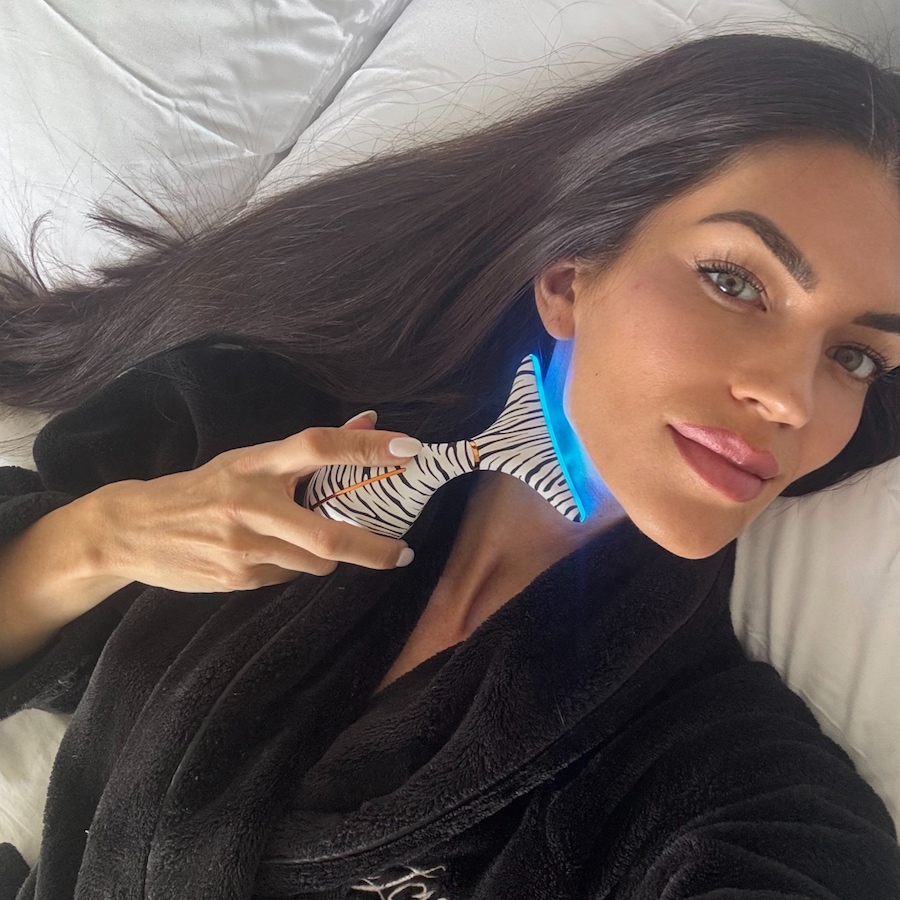 Image 113715_ALTMORE25.jpg, Product 113-715 / Price $149.99, Glo24K 7 Color LED Neck & Face Massager Deluxe from GLO24k on TSC.ca's Beauty department