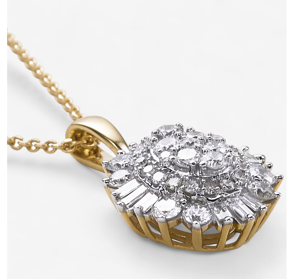 Image 114926_ALTMORE1.jpg, Product 114-926 / Price $2,699.99, 14K Gold 1.00 av. ctw Diamond Cluster Pendant Necklace from Diamond Show on TSC.ca's Jewellery department