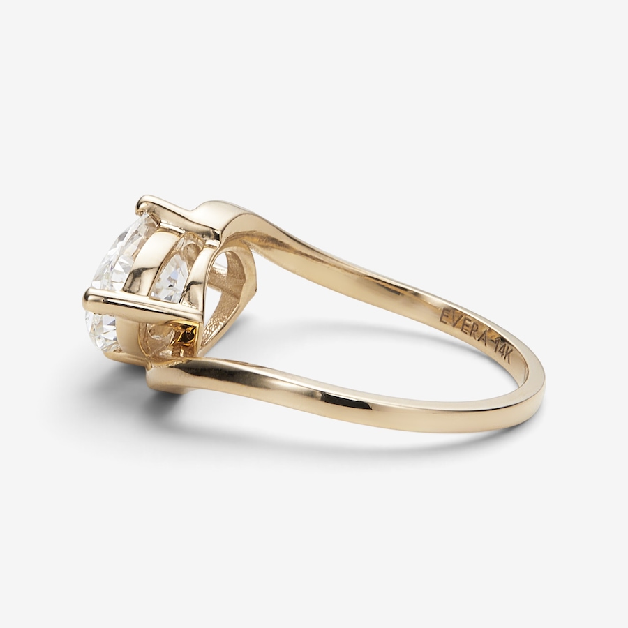Image 115398_ALTMORE1.jpg, Product 115-398 / Price $1,799.88, EVERA Diamonds 14K Yellow Gold 2.50ctw Oval Shape Diamond Ring from Evera Diamonds on TSC.ca's Jewellery department