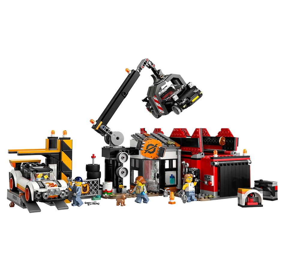 Image 117185_ALTMORE1.jpg, Product 117-185 / Price $99.99, LEGO City Scrapyard with Cars (60472) from Lego on TSC.ca's Toys & Hobbies department