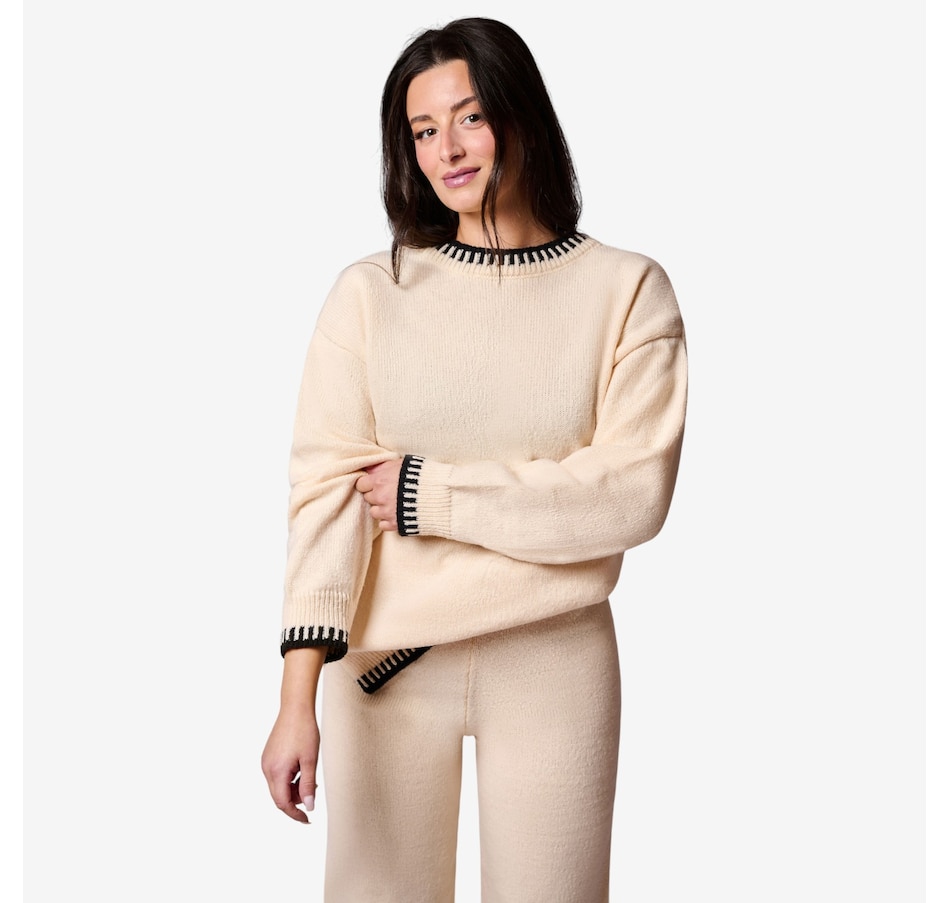 Image 118866_ALTMORE2.jpg, Product 118-866 / Price $124.00, Katherine Karambelas Raleigh Two-Piece Lounge Set from Katherine Karambelas on TSC.ca's Fashion department