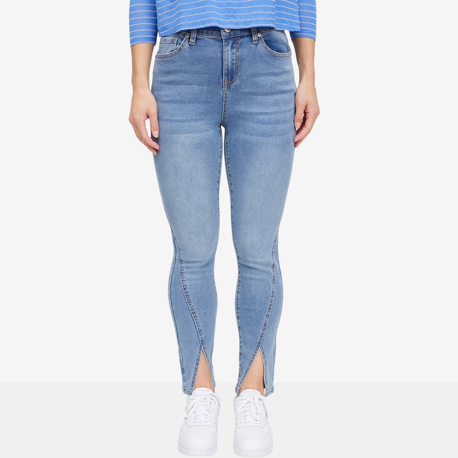 Image 118901_CHA.jpg, Product 118-901 / Price $49.88, Diane Gilman Legacy Stretch Slit Front Skinny Jean from DG2 by Diane Gilman on TSC.ca's Fashion department