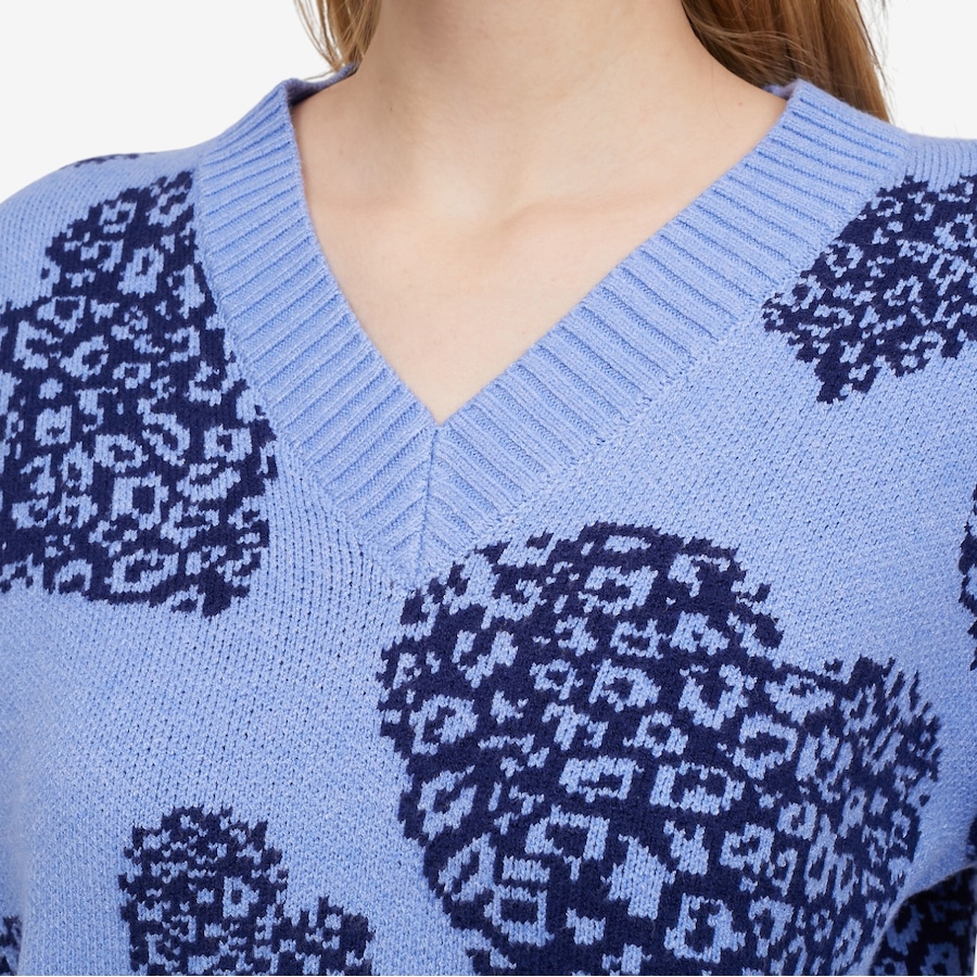Image 118909_ALTMORE5.jpg, Product 118-909 / Price $39.88, Diane Gilman V-Neck Sweater from DG2 by Diane Gilman on TSC.ca's Fashion department