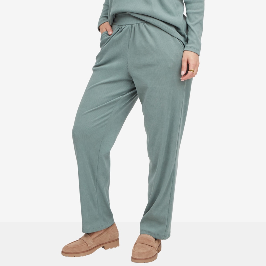 Image 119072_ALTMORE2.jpg, Product 119-072 / Price $39.33, Kim & Co. Soft Rib Knit Cozy Luxe Long Sleeve Top and Wellness Pant from Kim & Co. on TSC.ca's Fashion department