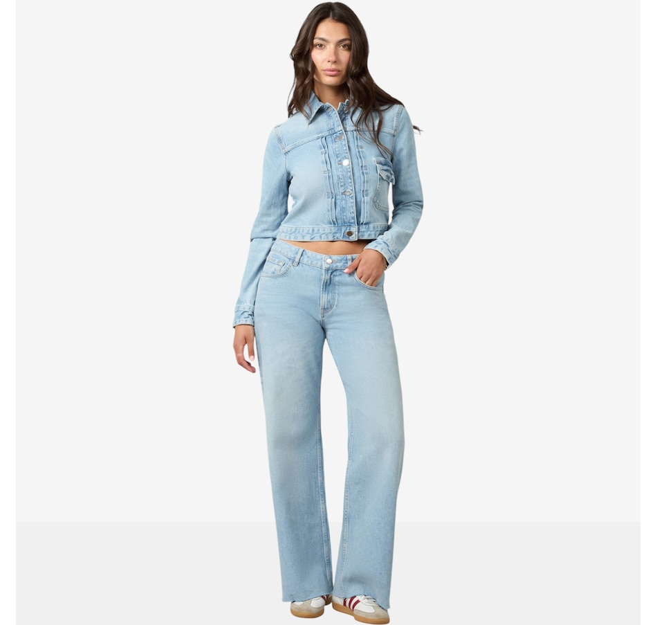 Image 119168_ALTMORE1.jpg, Product 119-168 / Price $160.00, Lola Sabrina Classic Denim Jacket from Lola Denim on TSC.ca's Fashion department