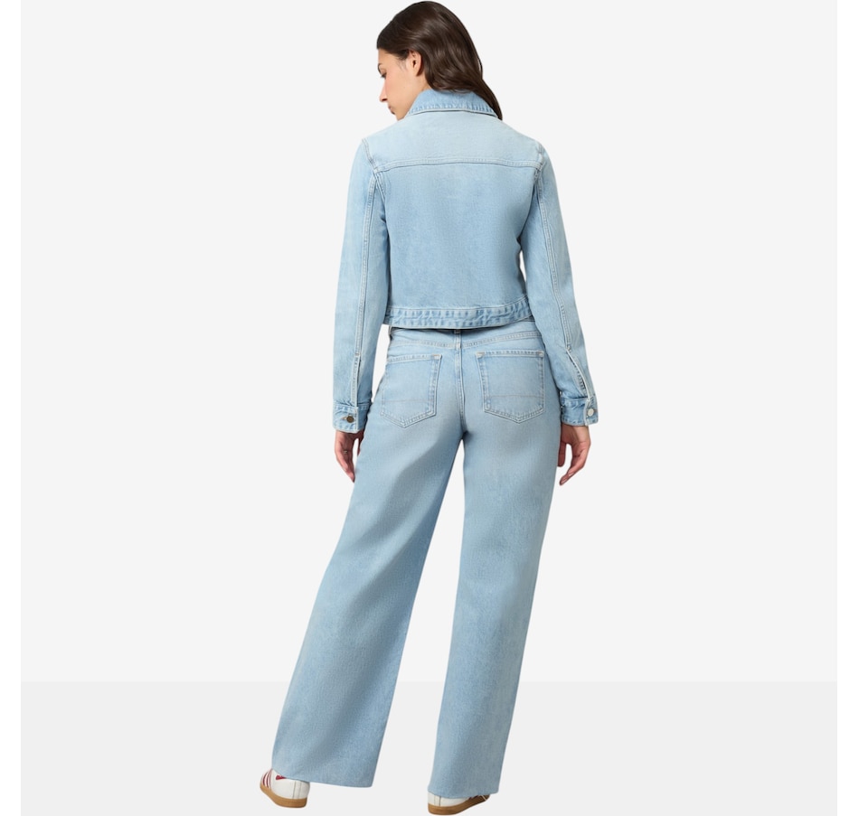 Image 119168_ALTMORE3.jpg, Product 119-168 / Price $160.00, Lola Sabrina Classic Denim Jacket from Lola Denim on TSC.ca's Fashion department