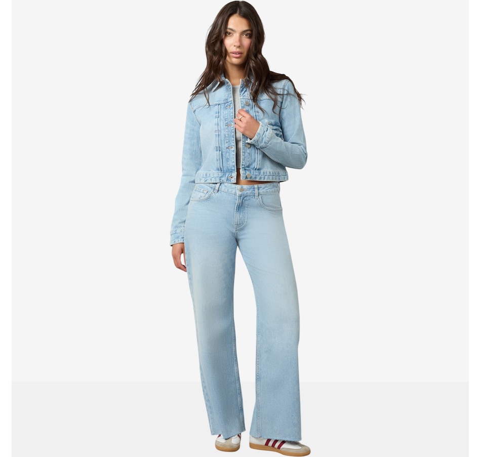 Image 119168_WHIBE.jpg, Product 119-168 / Price $160.00, Lola Sabrina Classic Denim Jacket from Lola Denim on TSC.ca's Fashion department