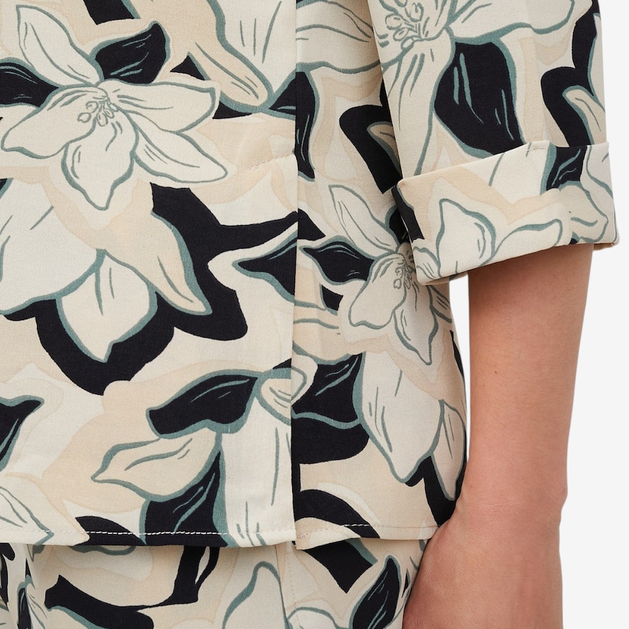 Image 119572_ALTMORE3.jpg, Product 119-572 / Price $39.88, Kim & Co. Crinkle Poplin 3/4 Sleeve Relaxed Top from Kim & Co. on TSC.ca's Fashion department