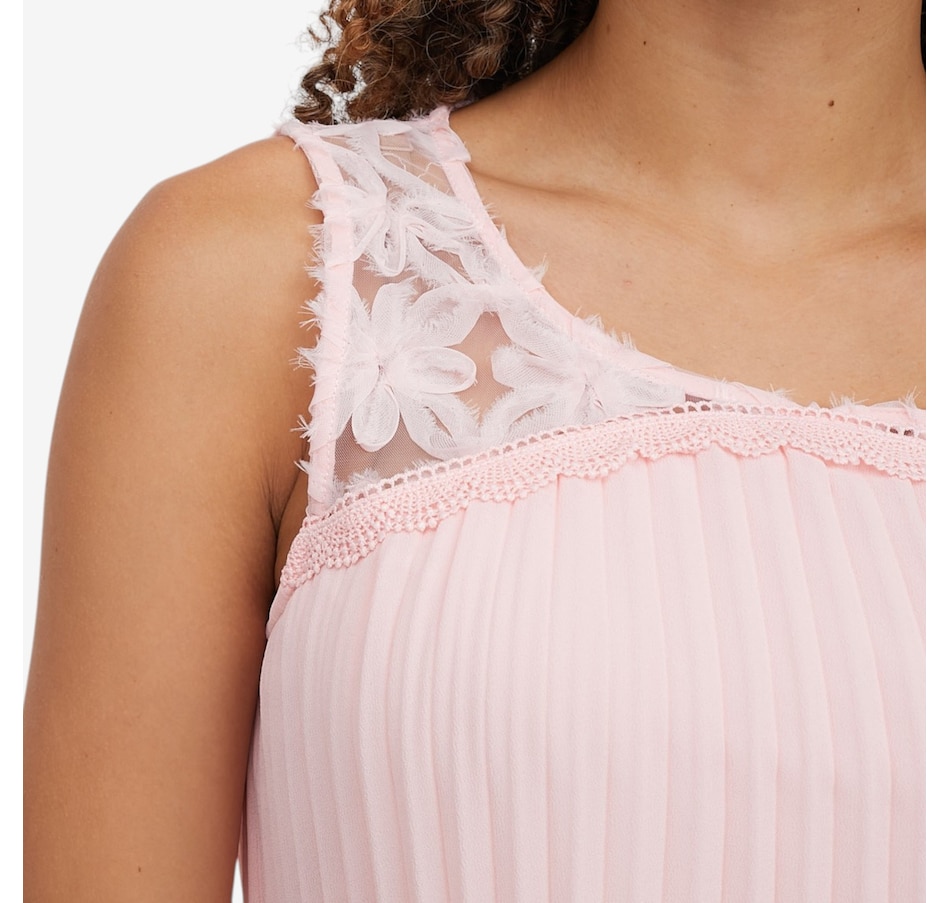 Image 119697_ALTMORE1.jpg, Product 119-697 / Price $59.99, Nina Leonard Pleat Chiffon Sleeveless Top from Nina Leonard on TSC.ca's Fashion department