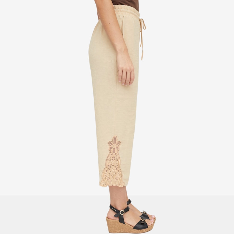 Image 119700_ALTMORE3.jpg, Product 119-700 / Price $34.88, Nina Leonard Elastic Waist Crop Pant from Nina Leonard on TSC.ca's Fashion department