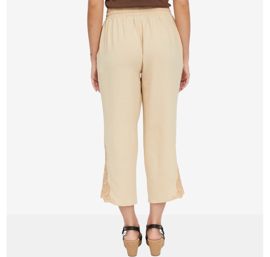 Image 119700_ALTMORE4.jpg, Product 119-700 / Price $59.90, Nina Leonard Elastic Waist Crop Pant from Nina Leonard on TSC.ca's Fashion department