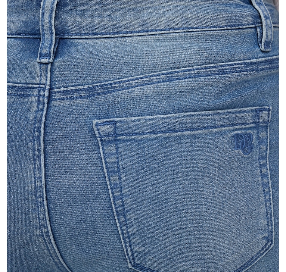 Image 119893_ALTMORE1.jpg, Product 119-893 / Price $59.99, Diane Gilman Pull-On Bermuda Short from DG2 by Diane Gilman on TSC.ca's Fashion department