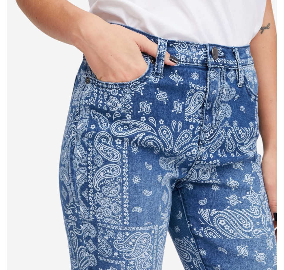 Image 119905_ALTMORE1.jpg, Product 119-905 / Price $99.99, Diane Gilman Scarf Printed Straight Crop Jean from DG2 by Diane Gilman on TSC.ca's Fashion department