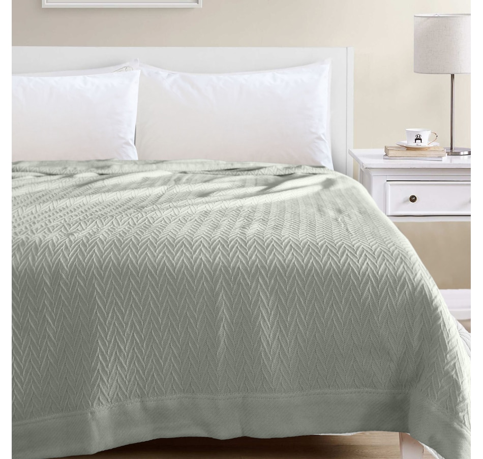 Image 120564_CED.jpg, Product 120-564 / Price $79.99, Home Suite Essentials Cotton Blanket from Home Suite on TSC.ca's Home & Garden department