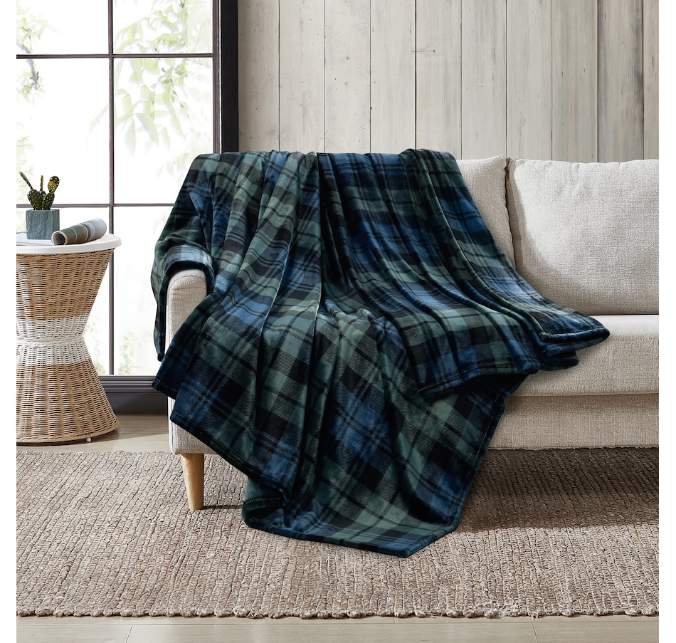 Image 120566_BEGPD.jpg, Product 120-566 / Price $49.99, Coleman Plaid Plush Blanket from Coleman on TSC.ca's Home & Garden department