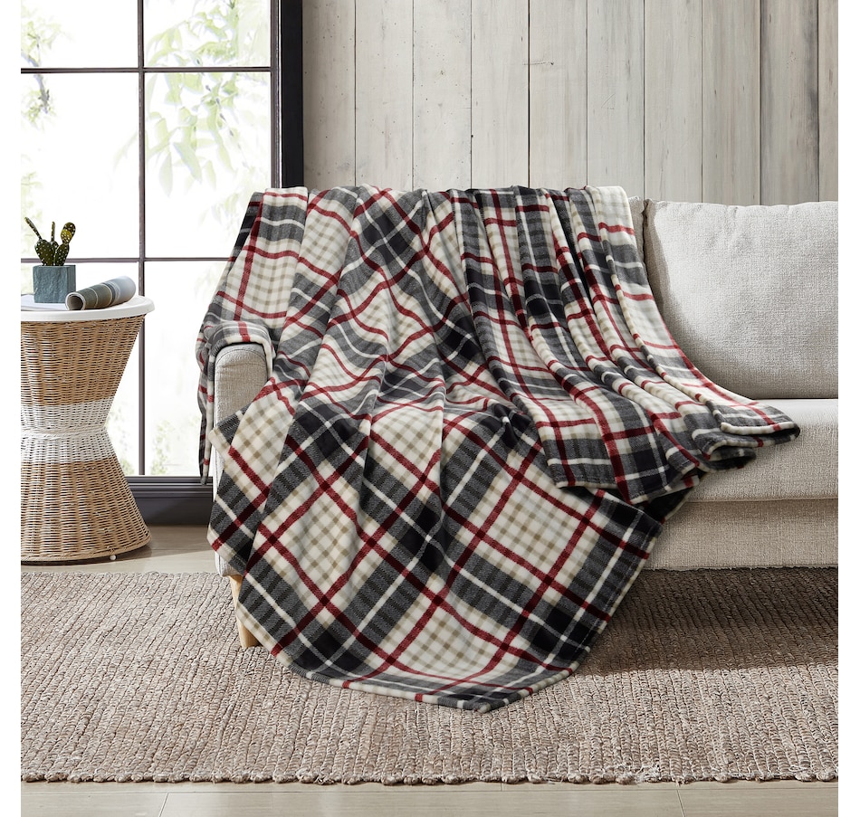 Image 120566_BKRDP.jpg, Product 120-566 / Price $49.99, Coleman Plaid Plush Blanket from Coleman on TSC.ca's Home & Garden department