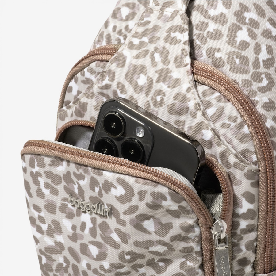 Image 120837_ALTMORE14.jpg, Product 120-837 / Price $140.00, Baggallini Central Park Sling from Baggallini on TSC.ca's Home & Garden department