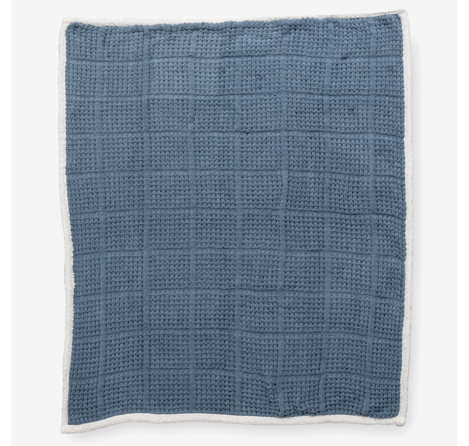 Image 120865_ALTMORE13.jpg, Product 120-865 / Price $49.99, Home Suite Window Pane Waffle Knit Throw from Home Suite on TSC.ca's Home & Garden department
