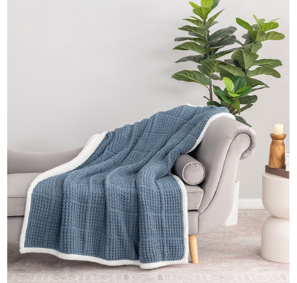 Image 120865_ALTMORE14.jpg, Product 120-865 / Price $49.99, Home Suite Window Pane Waffle Knit Throw from Home Suite on TSC.ca's Home & Garden department
