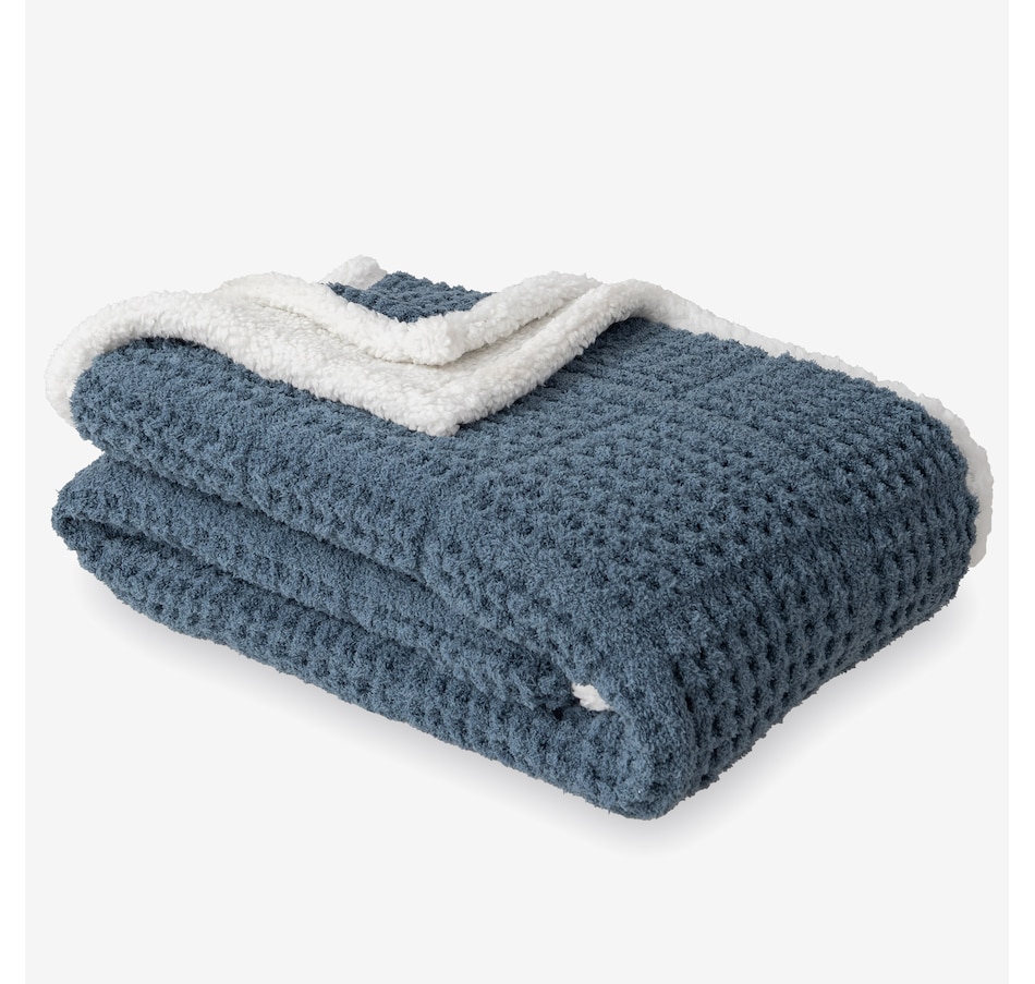 Image 120865_ALTMORE15.jpg, Product 120-865 / Price $49.99, Home Suite Window Pane Waffle Knit Throw from Home Suite on TSC.ca's Home & Garden department