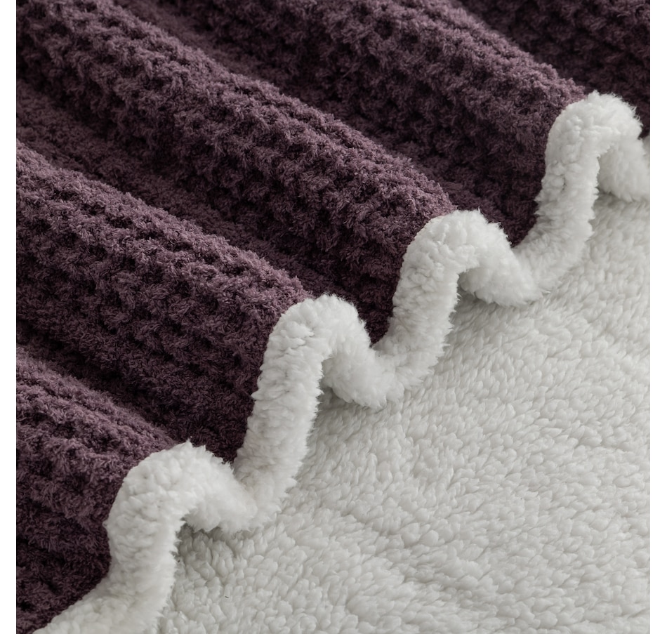 Image 120865_ALTMORE6.jpg, Product 120-865 / Price $49.99, Home Suite Window Pane Waffle Knit Throw from Home Suite on TSC.ca's Home & Garden department