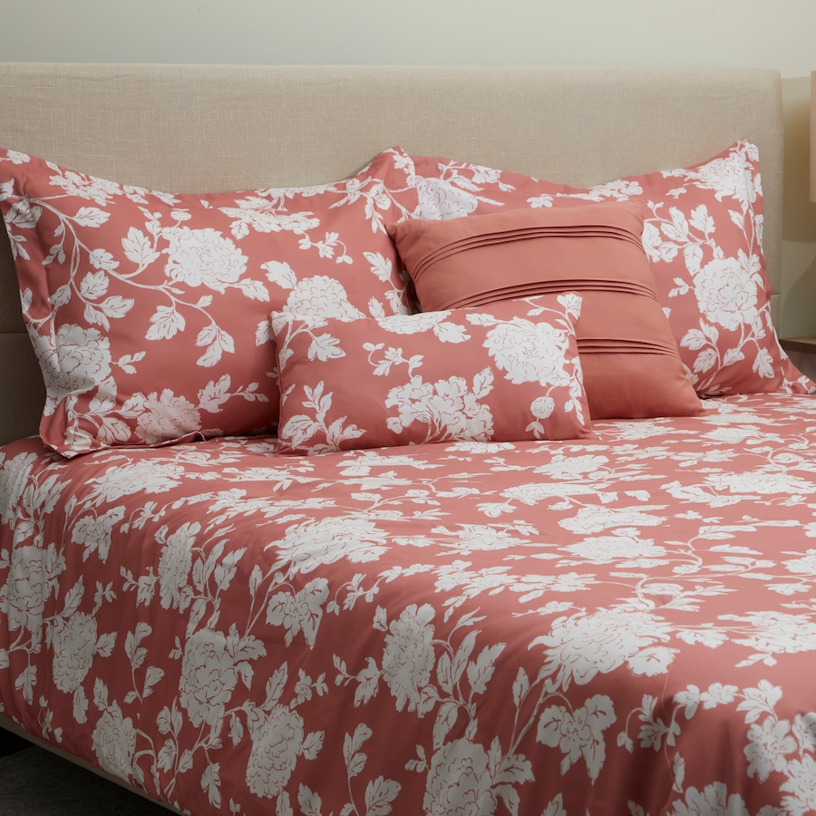 Image 121057_DSSN.jpg, Product 121-057 / Price $54.99 - $76.99, Home Suite Essentials Floral 5-Piece Comforter Set from Home Suite on TSC.ca's Home & Garden department