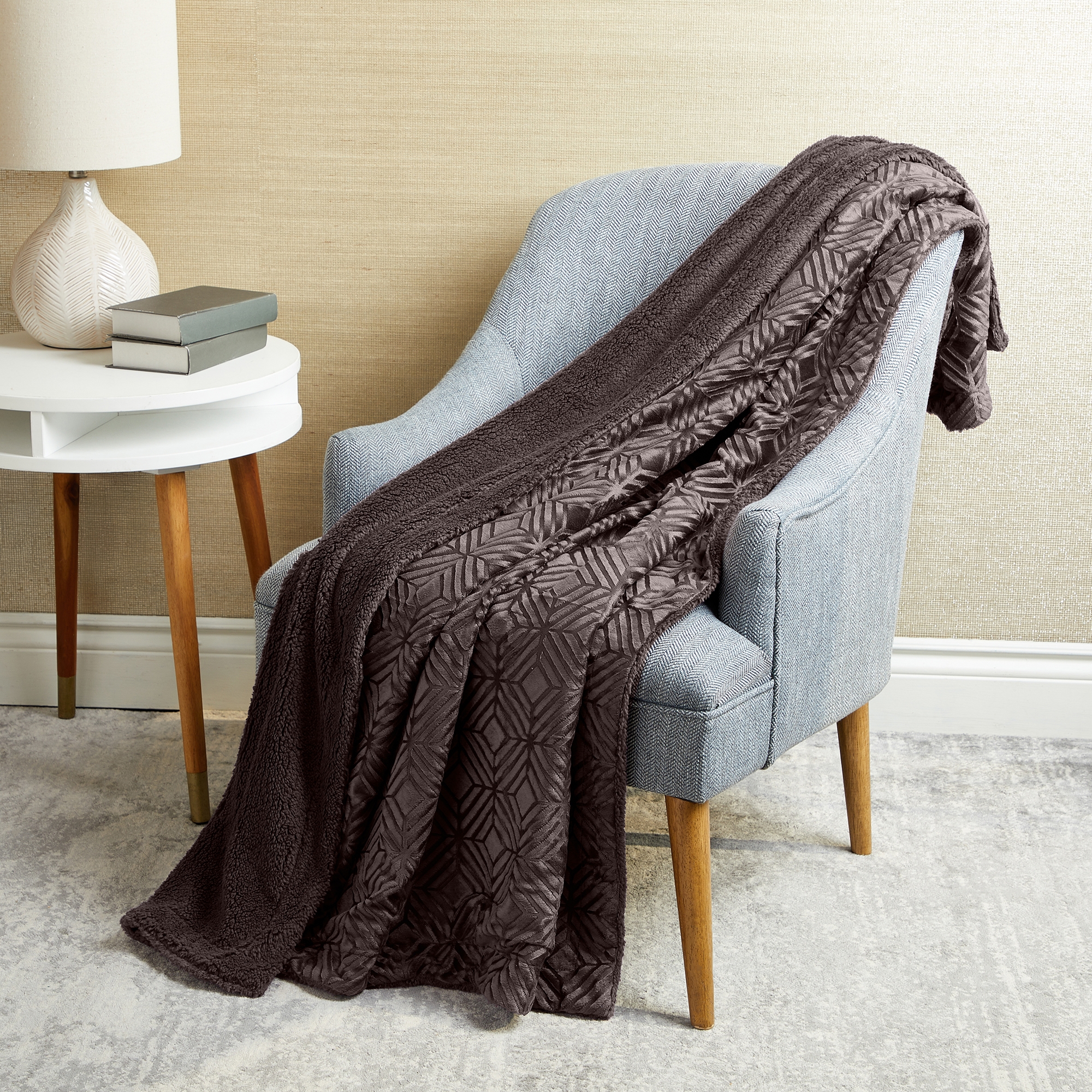 Home Suite Mink Oversized Throw with Sherpa Back - TSC.ca