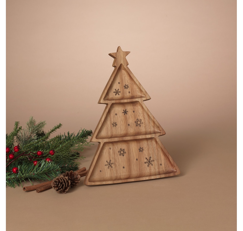 Image 121179_ALTMORE1.jpg, Product 121-179 / Price $19.99, Holiday Memories Wood Christmas Plate from Holiday Memories on TSC.ca's Kitchen department