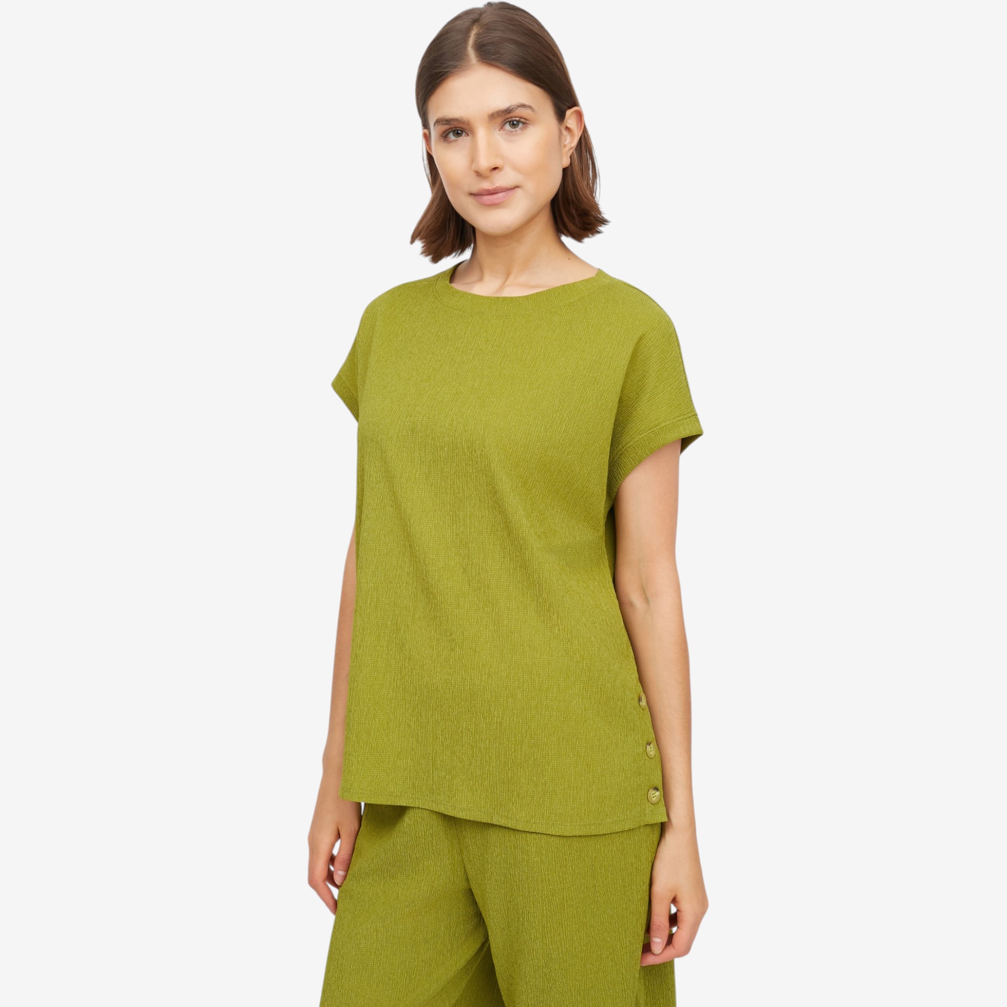 Kim & Co. Stretch Crinkle Knit Short Dolman Sleeve Top with Button