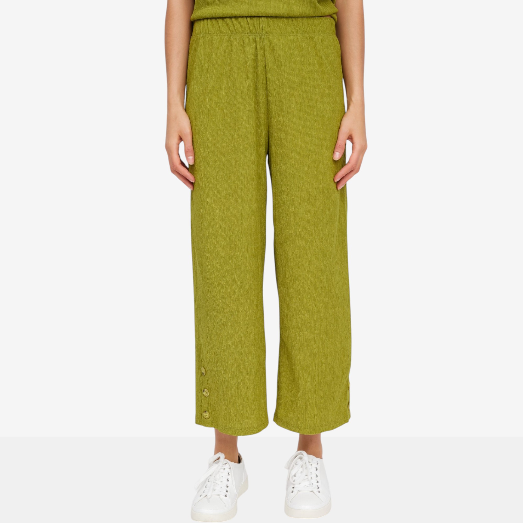 Kim & Co. Stretch Crinkle Knit Cropped Pant with Button Detail