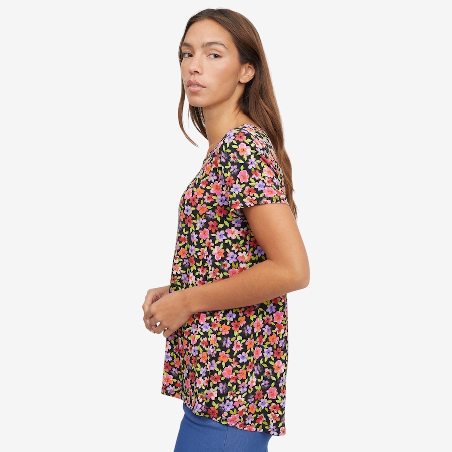 Image 121751_ALTMORE1.jpg, Product 121-751 / Price $29.88, Kim & Co. Printed Brazil Knit Short Sleeve Hi-Low Top from Kim & Co. on TSC.ca's Fashion department