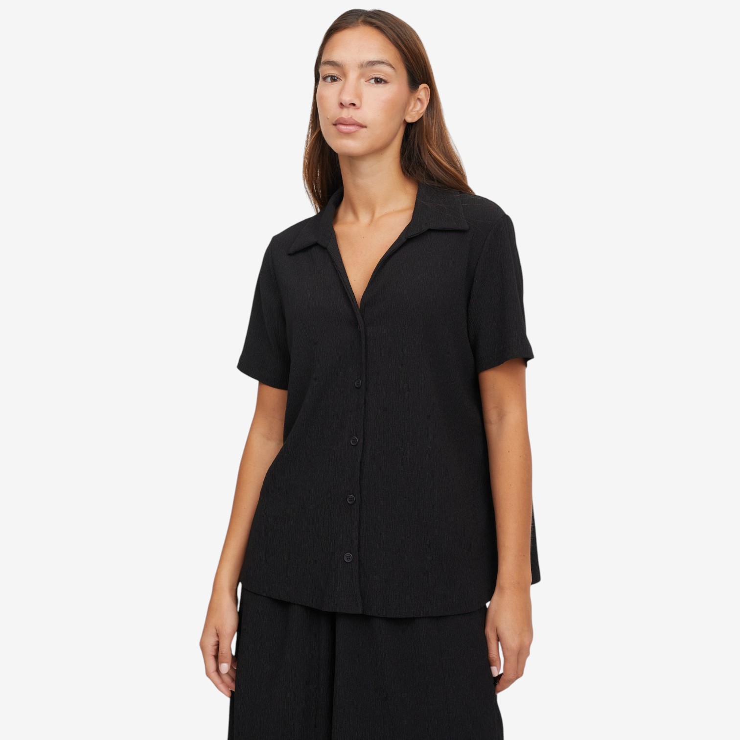 Kim & Co. Stretch Crinkle Knit Short Sleeve Shirt with Shirring