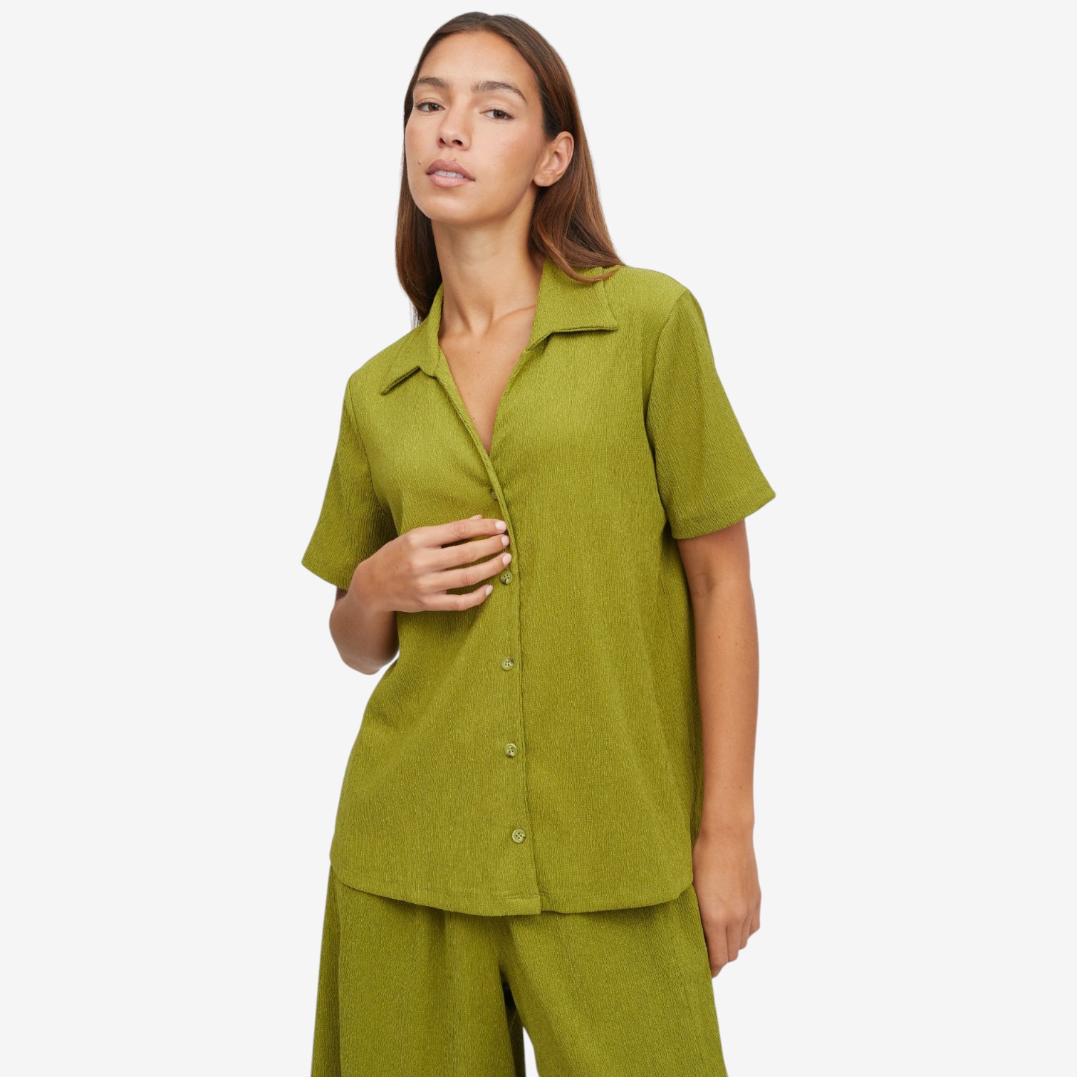 Kim & Co. Stretch Crinkle Knit Short Sleeve Shirt with Shirring
