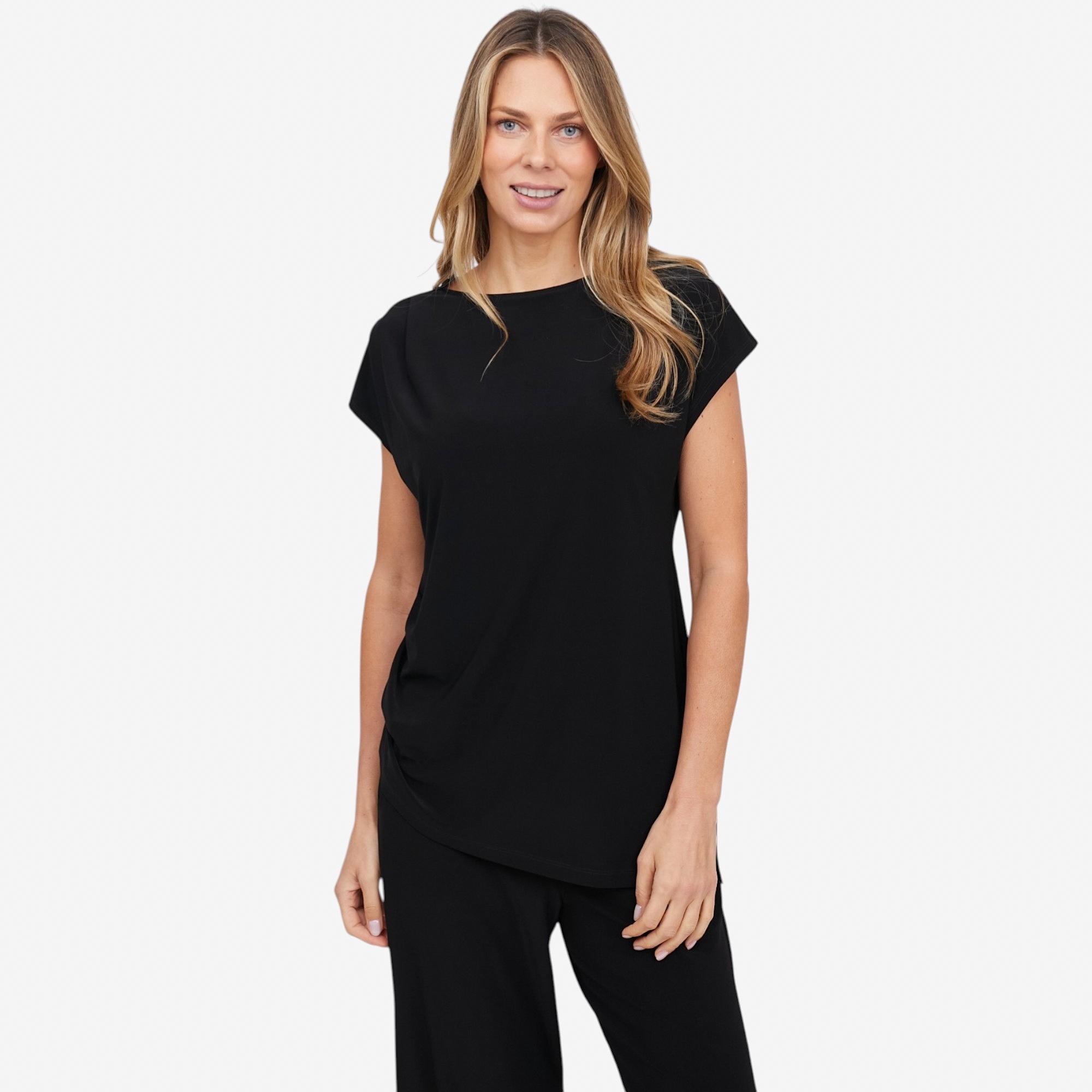 Carrie O Sleeveless Ruffino Knit Asymmetrical Hem Top - TSC.ca