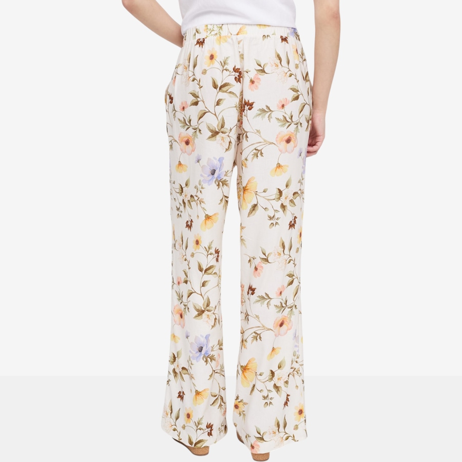 Image 121951_ALTMORE3.jpg, Product 121-951 / Price $109.99, Legacy Floral Breeze Wide Leg Pant from Legacy on TSC.ca's Fashion department