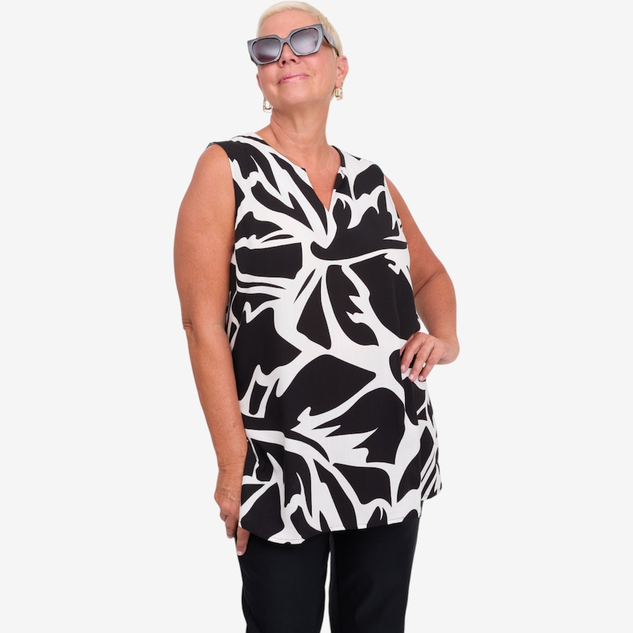 Image 122026_BKW.jpg, Product 122-026 / Price $79.99, Carrie O Sleeveless Print Tunic from Carrie O on TSC.ca's Fashion department