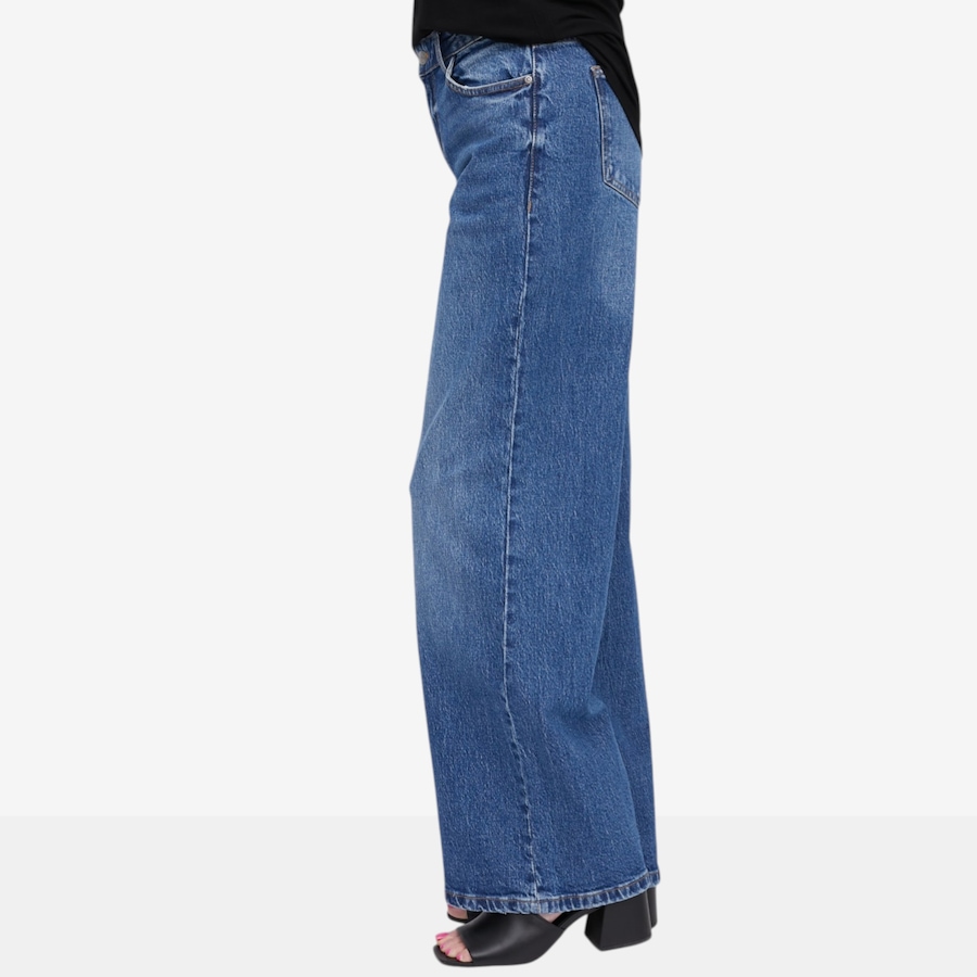 Image 122152_ALTMORE1.jpg, Product 122-152 / Price $135.00, Brian Bailey Wide Leg Jean from Brian Bailey on TSC.ca's Fashion department