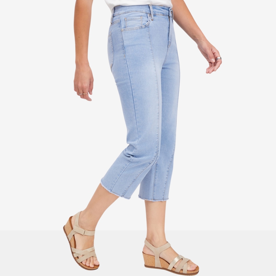 Image 122248_ALTMORE1.jpg, Product 122-248 / Price $99.99, Diane Gilman Legacy Stretch Paneled Straight Crop Jean from DG2 by Diane Gilman on TSC.ca's Fashion department