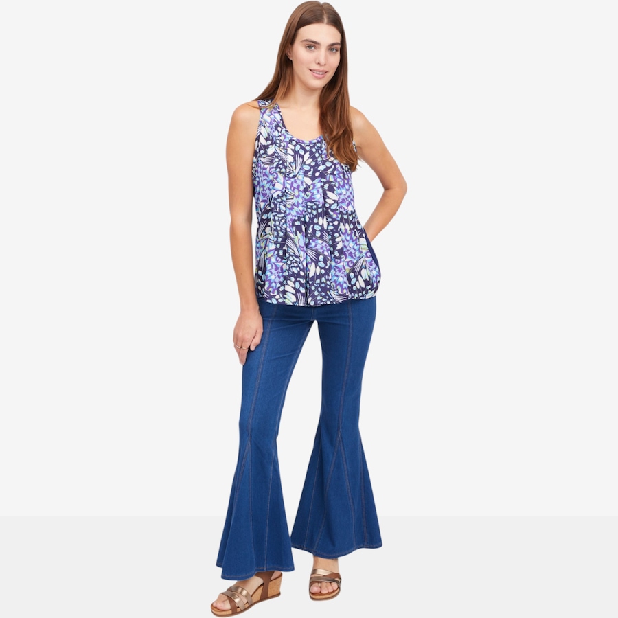 Image 122267_ALTMORE4.jpg, Product 122-267 / Price $79.88, Diane Gilman Panelled Dramatic Flare Jean from DG2 by Diane Gilman on TSC.ca's Fashion department